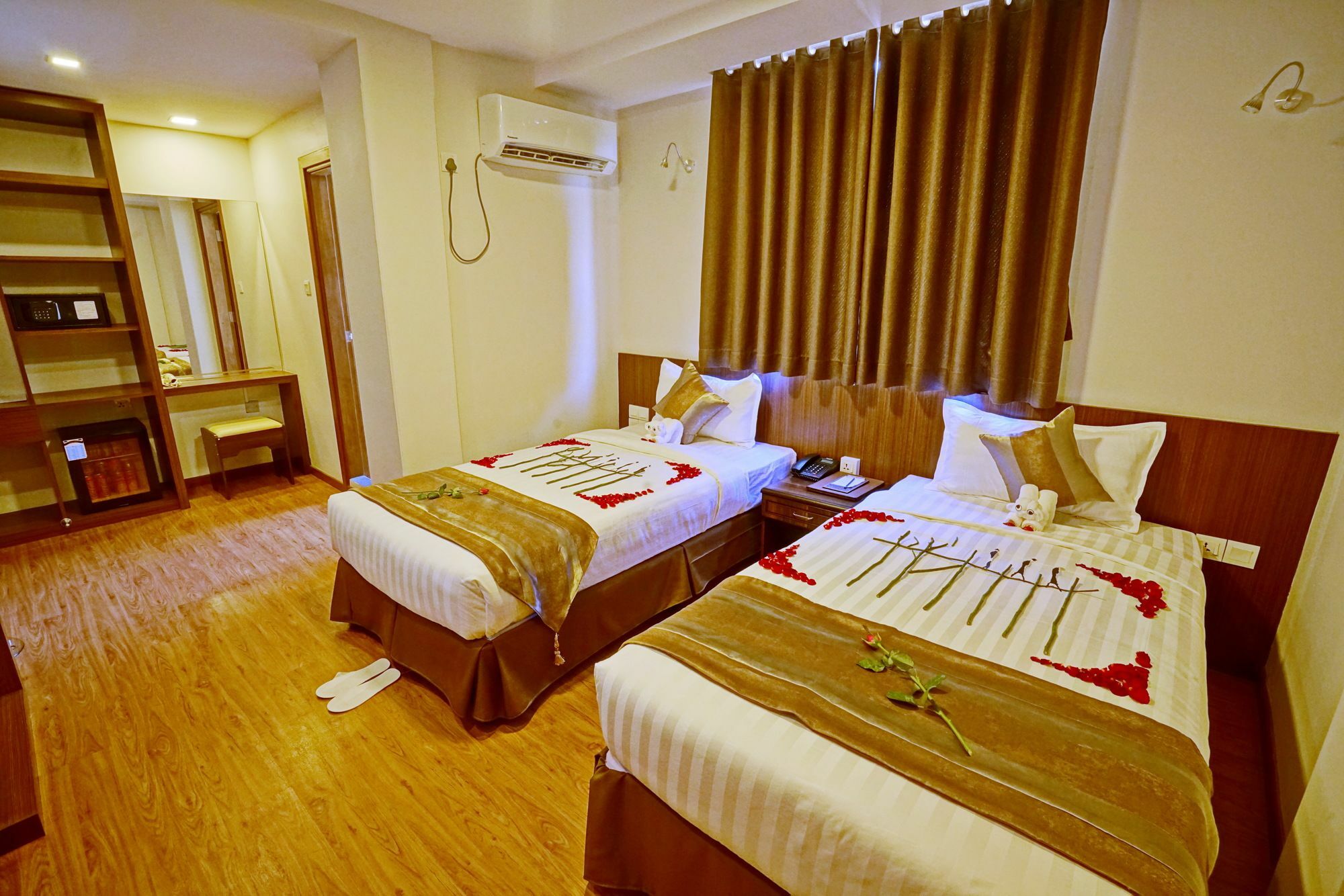 Sanctuary Hotel Mandalaj Zewnętrze zdjęcie